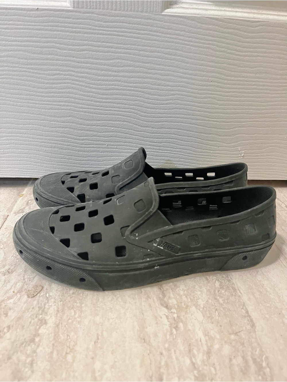 Vans Slip On TRK All Black Mens 7 VN0A5HF8BLK